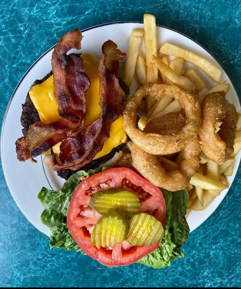 Laurenda's Family Restaurant & Catering