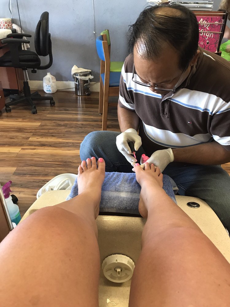 Lee Nails Spa