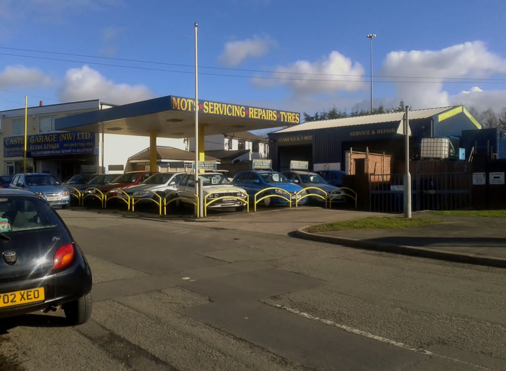 Castle Garage Ewloe Car Dealers Liverpool Road, Deeside, Flintshire