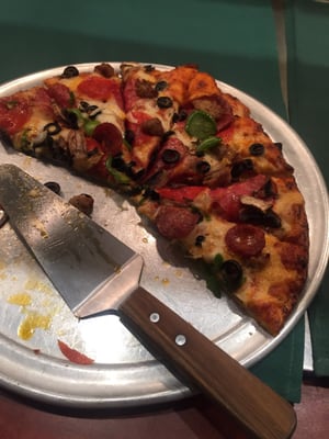 Round Table Pizza Order Food Online 73 Photos 107