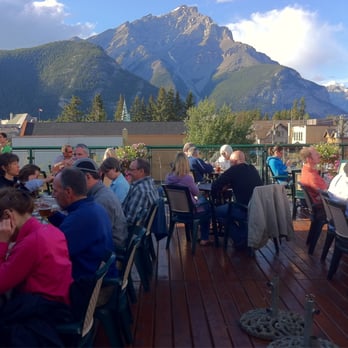 Rose Crown Banff 35 Photos 58 Reviews Pubs 202 Photo Of Rose Crown Banff Ab Canada Rooftop Patio