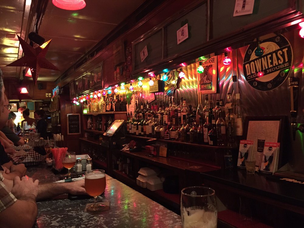 Finn’s Irish Pub 48 Photos & 114 Reviews Gastropubs 156 Main St