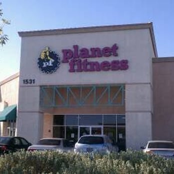 Planet Fitness 48 Photos 80 Reviews Gyms 1531 W Sunset Rd