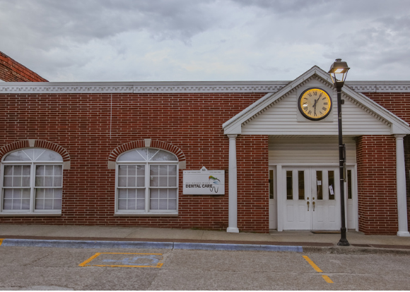 image of business Des Moines River Dental Care