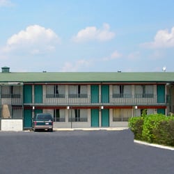 Budget Inn 12 Photos Hotels 304 E Page Ave Malvern Ar Photo Of Budget Inn Malvern Ar United States