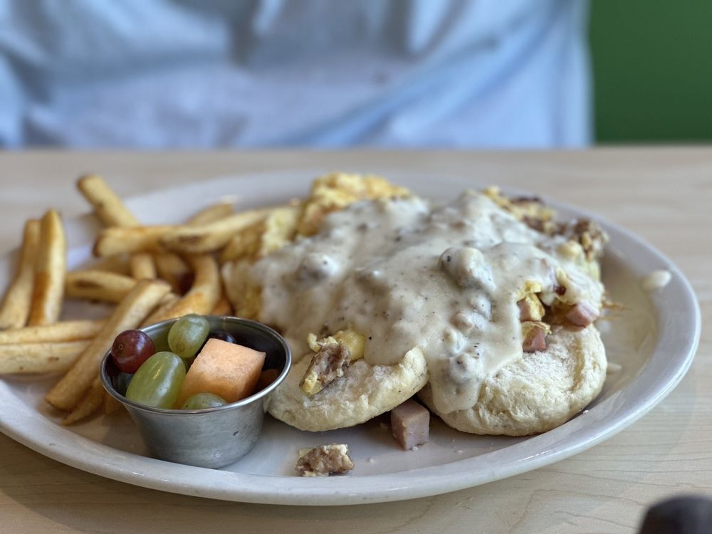 The Toasted Yolk Cafe