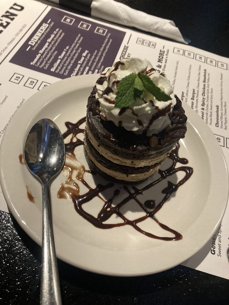 Tomato Bar & Bistro