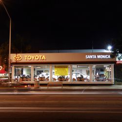 Toyota Santa Monica 161 Photos 1184 Reviews Car Dealers 801 Photo Of Toyota Santa Monica Ca United States