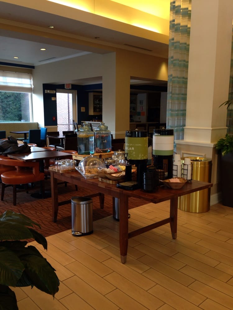Plymouth Hilton Garden Inn - 10 Reviews - Hotels - 14600 N Sheldon Rd