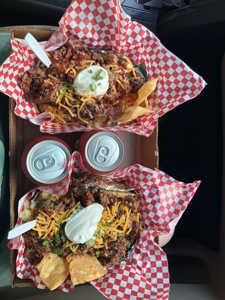 BIG DOG BBQ  CATERING
