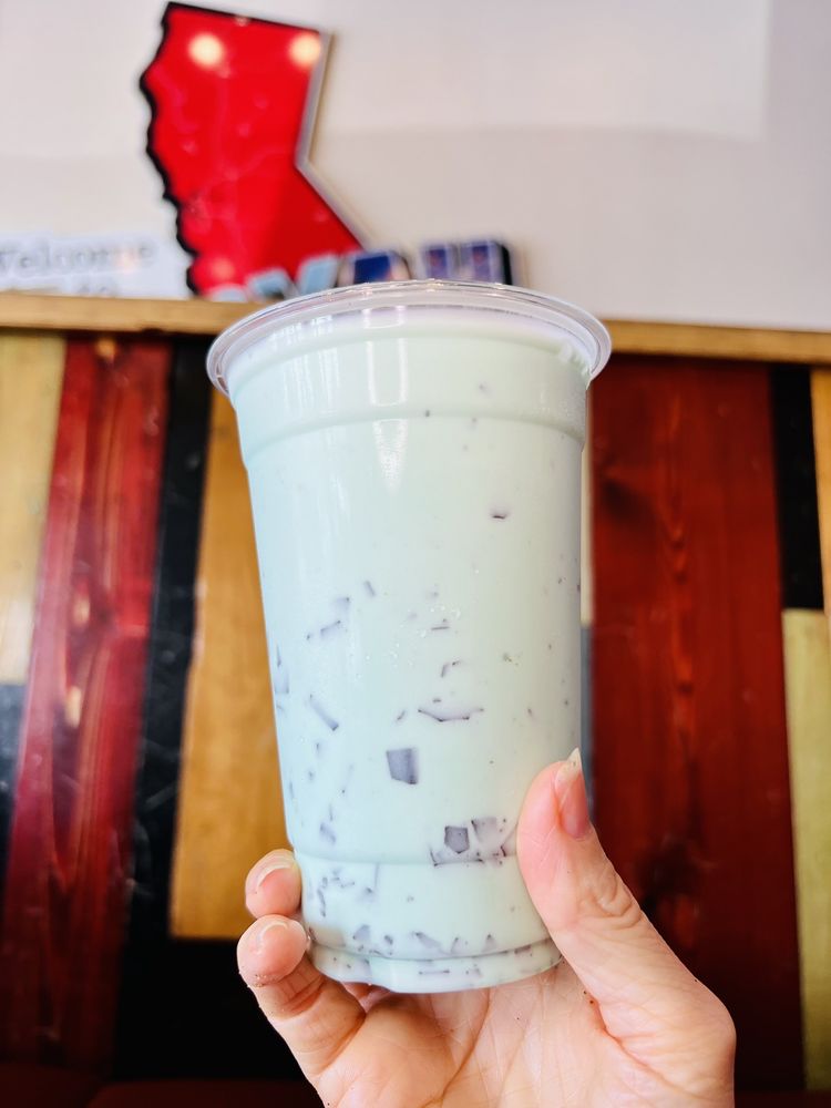 MOOYAH Burgers, Fries & Shakes