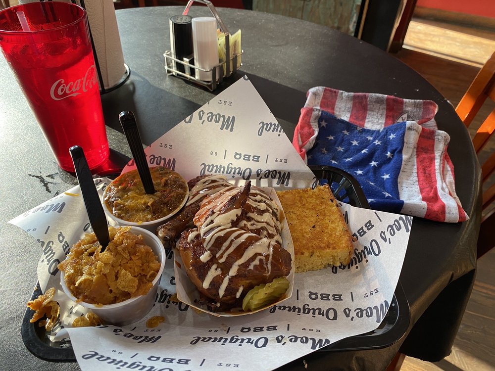 Moe's Original Bar B Que