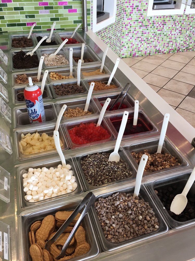sweetFrog Premium Frozen Yogurt