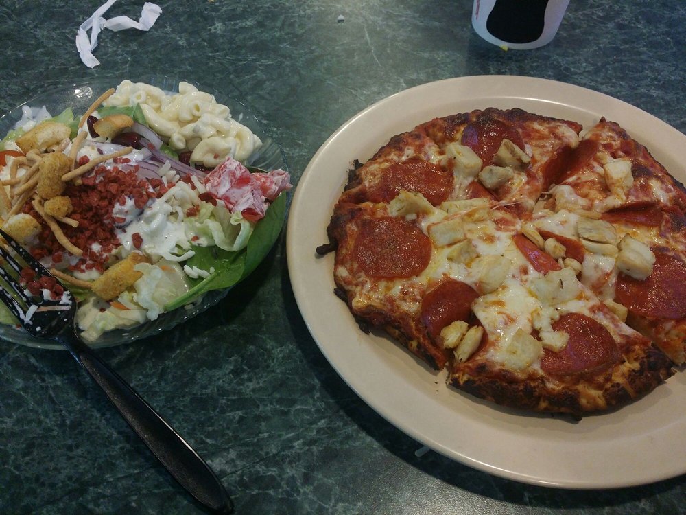 Straw Hat Pizza CLOSED 16 Photos & 36 Reviews Pizza 687 Parker