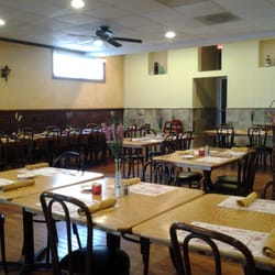 The Royal Grille Portuguese 296 N Front St New Bedford Ma Photo Of The Royal Grille New Bedford Ma United States Dining Room