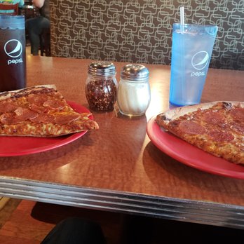 Chichos Strawbridge Order Food Online 56 Photos 39 Reviews Photo Of Chichos Strawbridge Virginia Beach Va United States Pizza