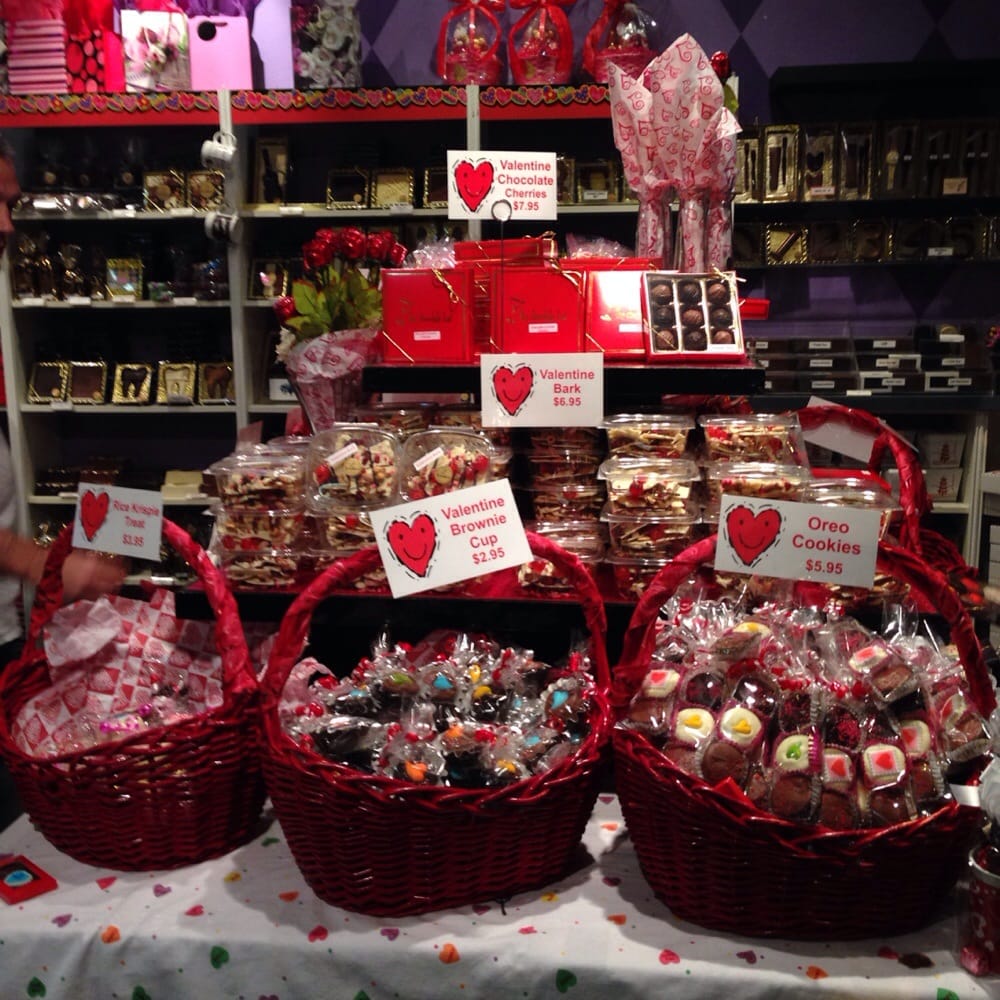 Candylicious 55 Photos & 38 Reviews Candy Stores 1837 W Alabama
