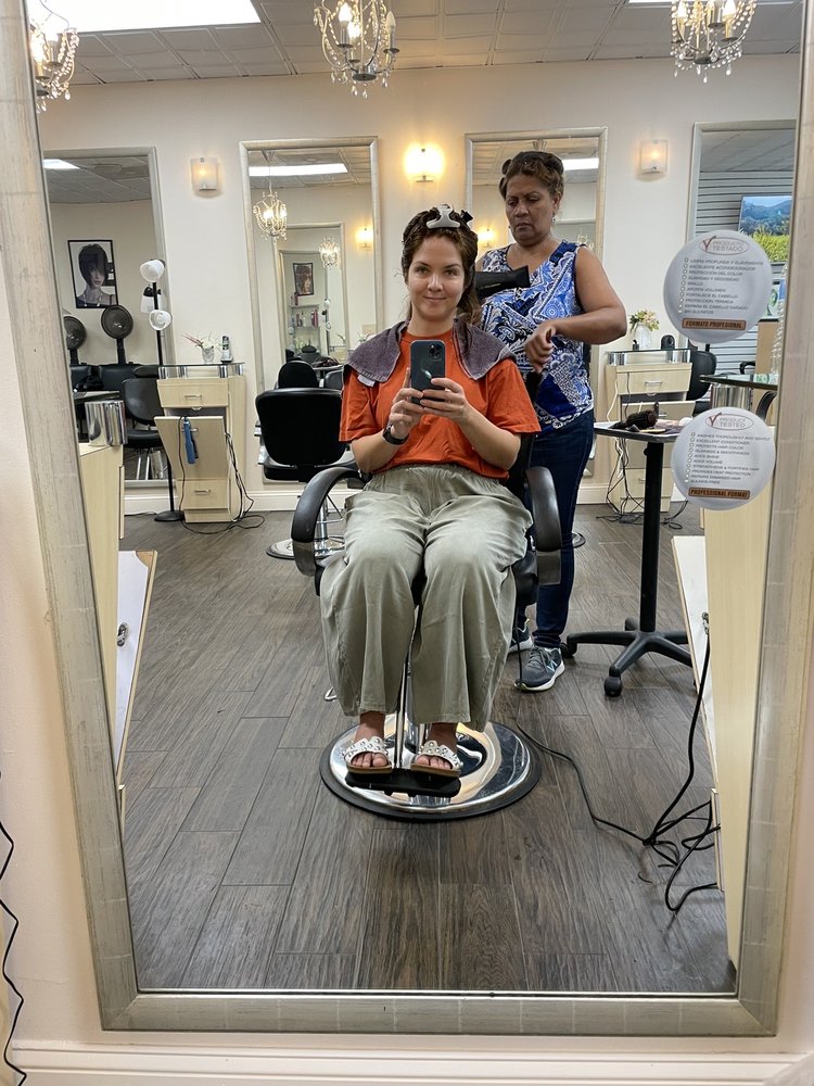 Hair Salon 51