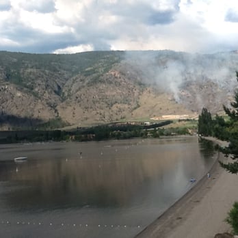Coast Osoyoos Beach Hotel 15 Photos Hotels 7702 Main Street Photo Of Coast Osoyoos Beach Hotel Bc Canada Fire On A