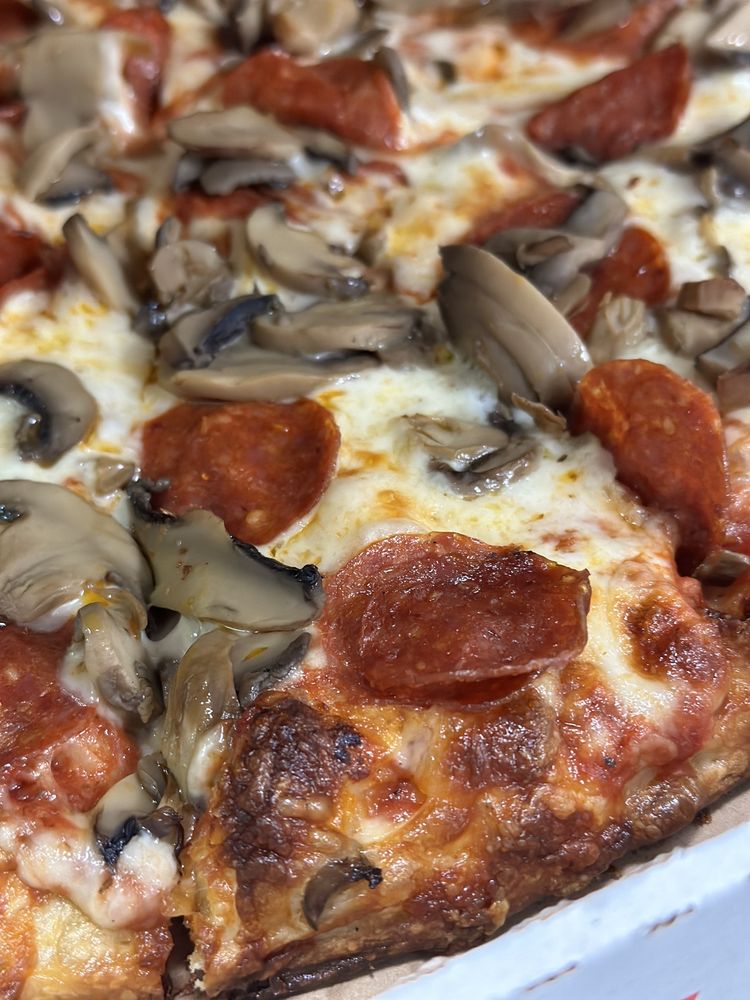 Juliano's Restaurant & Pizzeria