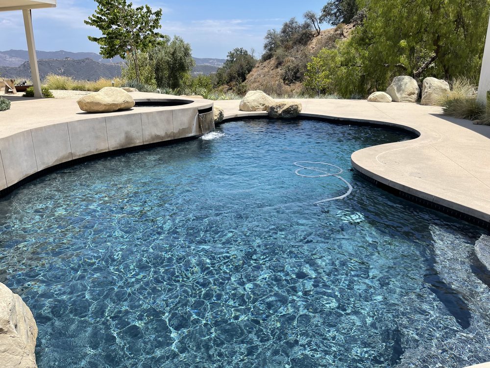 Deep Blue Sea Pool Cleaning
