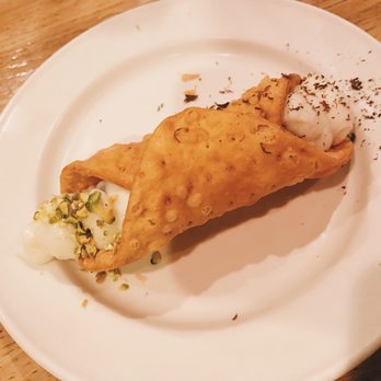 Paolo S Italian Restaurant Order Online 90 Photos 146 Reviews Photo Of Paolo S Italian Restaurant Kent Wa United States Cannoli
