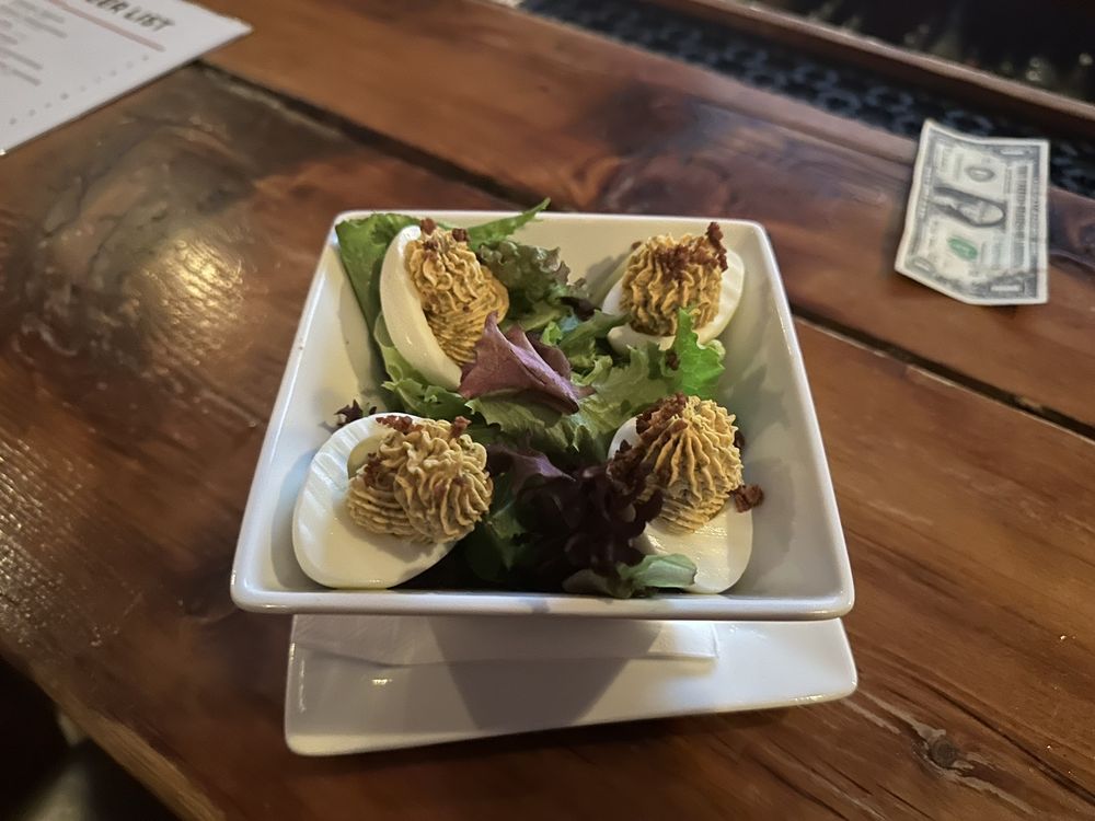 M.O.M.'s  Maxwell's on Main