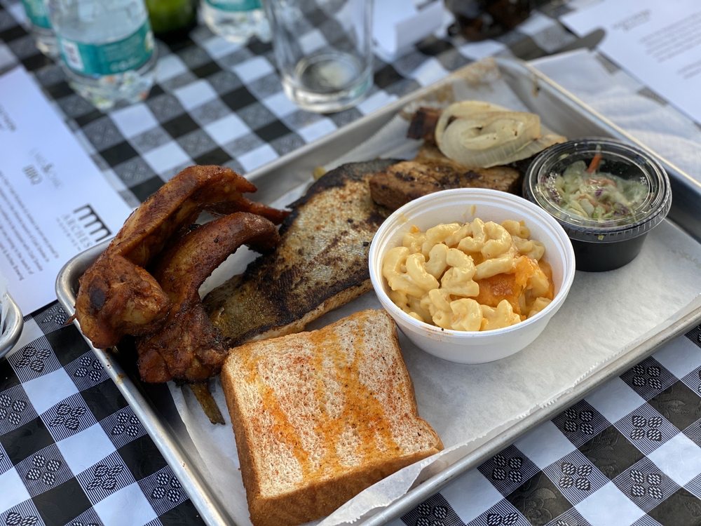 Lake & Oak Neighborhood BBQ Lake & Oak Neighborhood BBQ