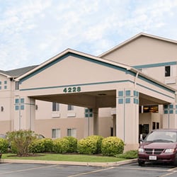 super 8 by wyndham aurora naperville area 11 reviews hotels