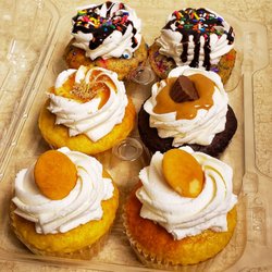 twist cupcakery 60 photos