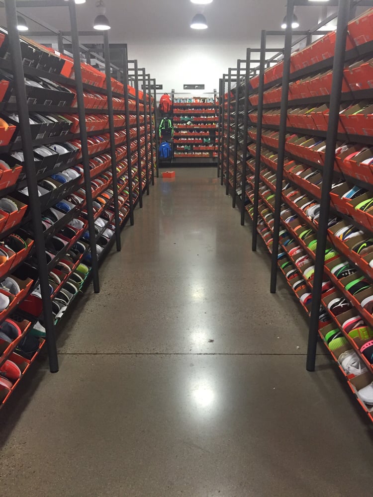az mills nike