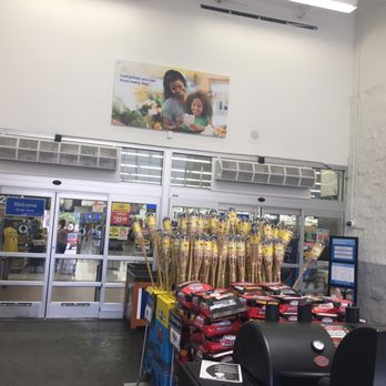 Walmart Supercenter - 11 Photos & 11 Reviews - Grocery - 521 E Chestnut
