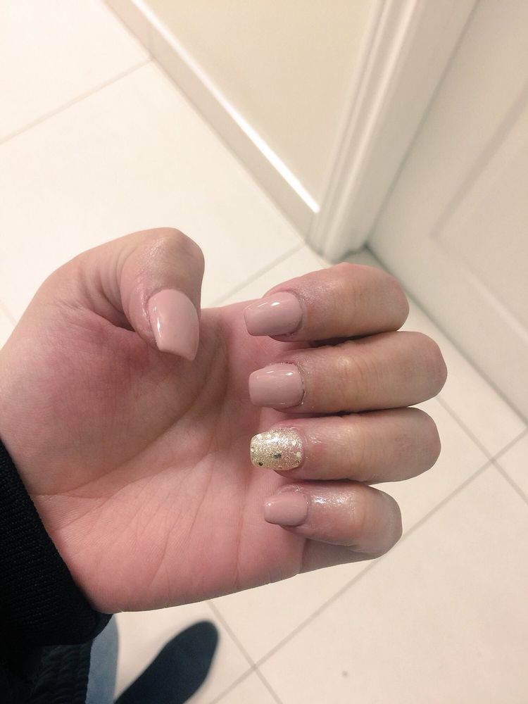Tiff Nails