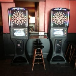bullseye pizza pub cocktail bars 708 bodart st green bay wi