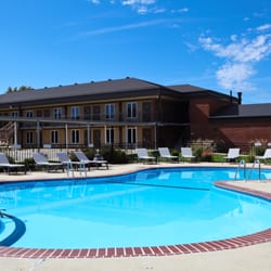 Unique Suites Hotel 16 Photos Hotels 920 W Lincoln Ave Photo Of Unique Suites Hotel Charleston Il United States Outdoor Swimming Pool