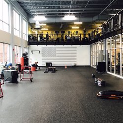 Gold S Gym 34 Photos Gyms 1723 Ritchie Station Ct Capitol Photo Of Gold S Gym Capitol Heights Md United States