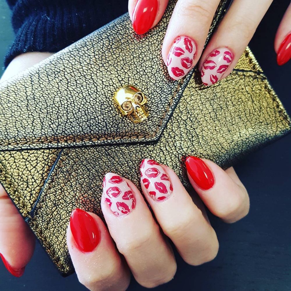 Gloss Nail Bar 195 Photos & 54 Reviews Nail Salons 1211 N Euclid