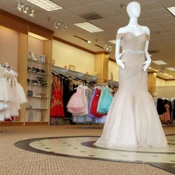Allegra S Gallery Bridal Formal Wear 3877 Holland Rd Photo Of Allegra S Gallery Bridal Formal Wear Virginia Beach Va United