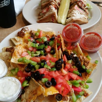 Zack S Restaurant Closed 29 Reviews Diners 27810 Grand River Photo Of Zack S Restaurant Farmington Hills Mi United States Good Eating