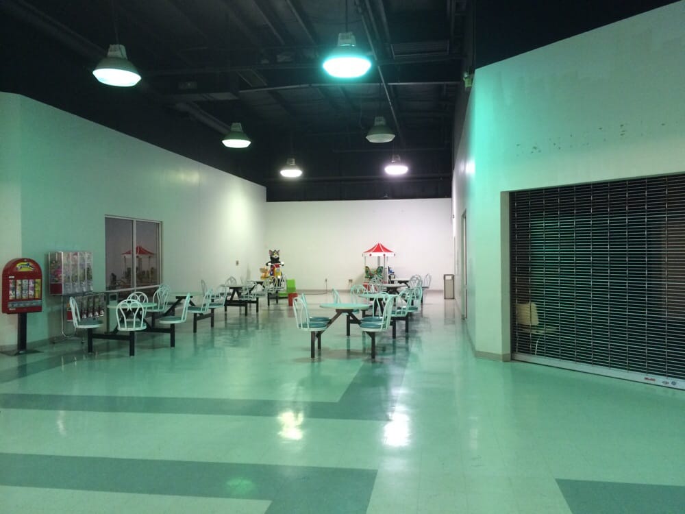 VF Outlet Outlet Stores 805 Factory Outlet Dr, Hempstead, TX