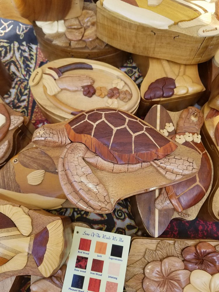 Aloha Wood Art By The Le Family Arts & Crafts 875 Waimanu St, Kaka