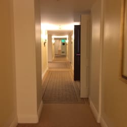 Ten Pound Bar - Beverly Hills, CA, United States. 10£ enter #8