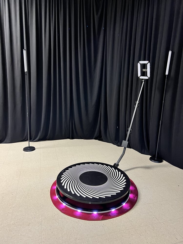 222 Aloha PhotoBooths 