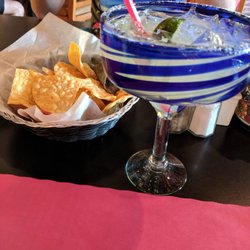 Tlaquepaque Restaurant 340 Photos 301 Reviews Mexican 101 W Photo Of Tlaquepaque Restaurant Placentia Ca United States House Margarita And Chips