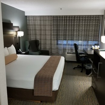 Best Western At O Hare 77 Photos 53 Reviews Hotels 10300 W Photo Of Best Western At O Hare Rosemont Il United States