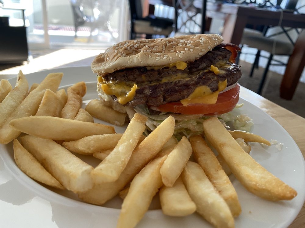 1/4 LB Giant Burger