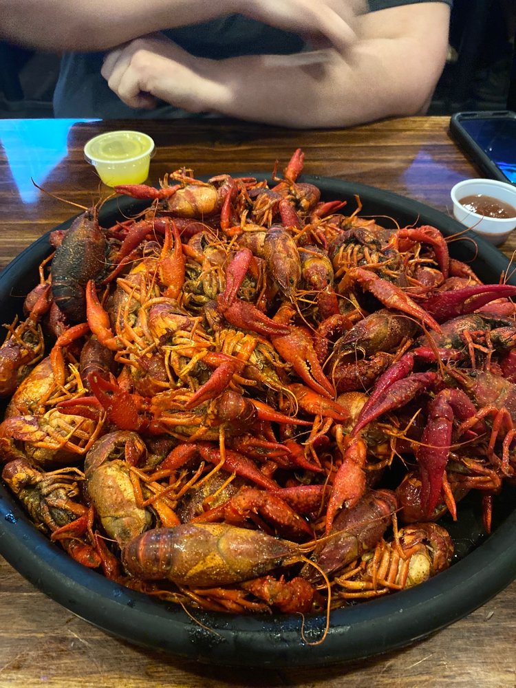 Tailgator's Pub & Grill