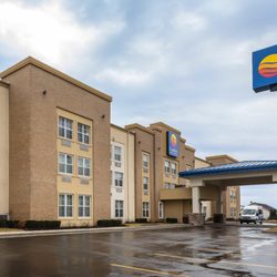 Comfort Inn Suites 36 Photos Hotels 3600 Enterprise Drive Photo Of Comfort Inn Suites Allen Park Mi United States