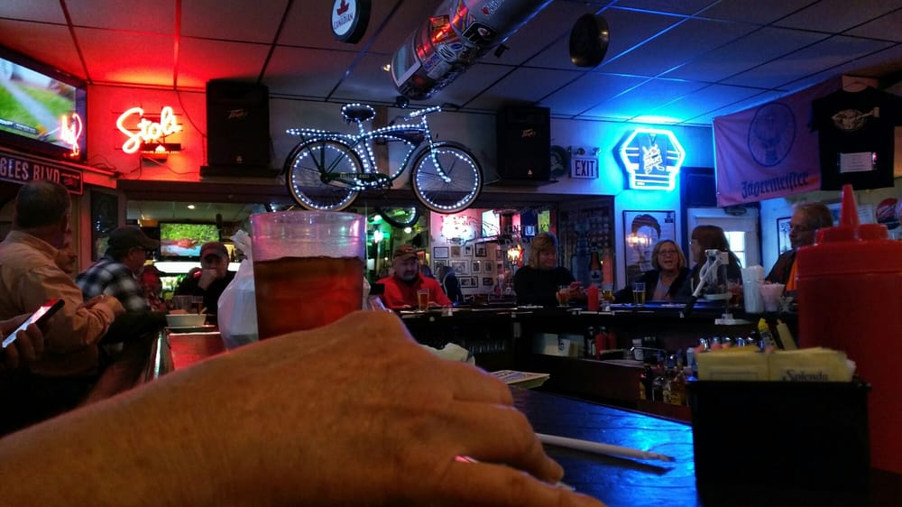 Lucky Dog Cafe 10 Photos & 37 Reviews Salad 1942 Columbia Ave