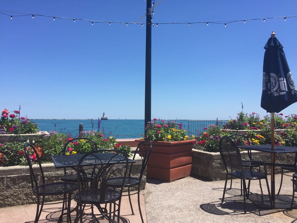 Navy Pier Beer Garden 42 Photos & 43 Reviews Bars 600 E Grand Ave